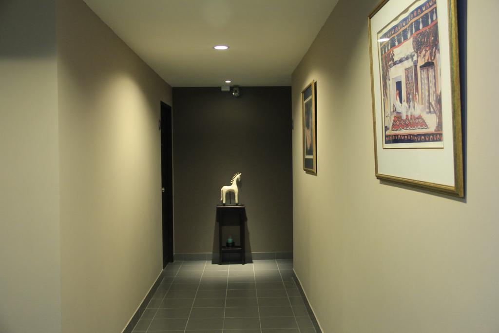 Shooters Guesthouse Паттайя Экстерьер фото