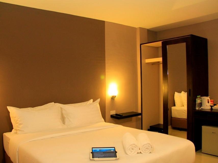 Shooters Guesthouse Паттайя Экстерьер фото