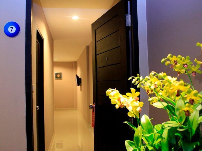 Shooters Guesthouse Паттайя Экстерьер фото