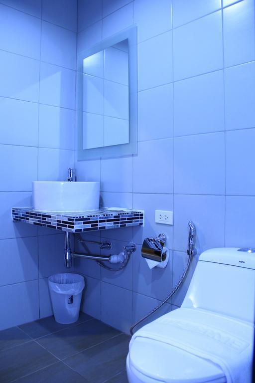 Shooters Guesthouse Паттайя Номер фото